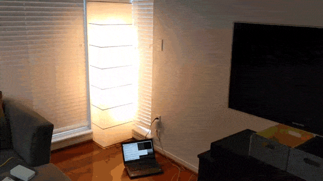  تصویری از لامپ کف می لرزد و خاموش می شود 